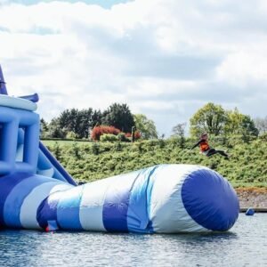 Tour aquatique gonflable géante – Canopy Slide & Blob Launch Tower 01
