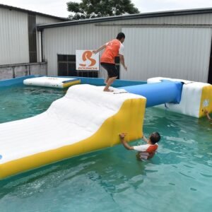 Module d’équilibre Bouncia pour aquaparc gonflable à vendre — 9m High Balance 02