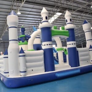 Aire de jeux flottante pour enfants sur le thème du château animalier à succès à vendre — Fun City 03