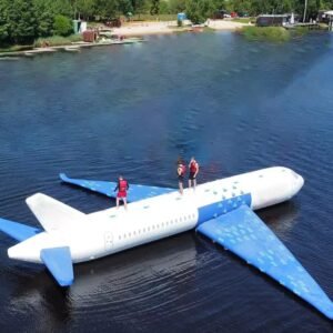 Avion gonflable personnalisé pour parc aquatique flottant – Unique Custom Inflatables