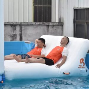 Canapé flottant pour piscine de yacht ou cabanas – un confort ultime en mer