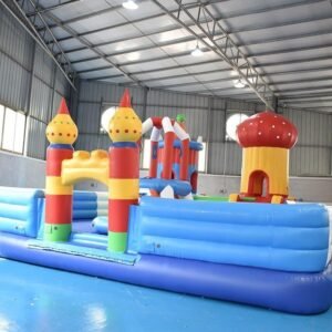 Aire de jeux aquatique gonflable pour enfants : château et toboggans — Fun City 05