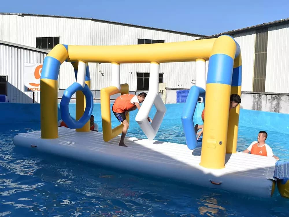 Parcours d’obstacles flottant nouvelle conception 2025 pour adultes – Geo Obstacles