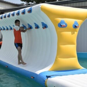 Obstacles aquatiques flottants : plaisir en eau libre pour les 6 ans et plus – Rough Path 01