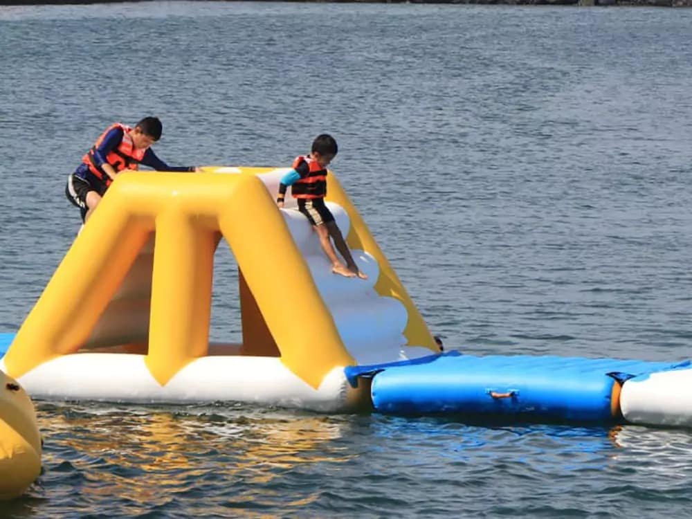 Parcours d’obstacles flottant pour structures en eau libre — Single Ladder 01