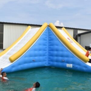 Flotteurs de parc aquatique durables parfaits pour les exploitants de parcs aquatiques – Slide Tower 01